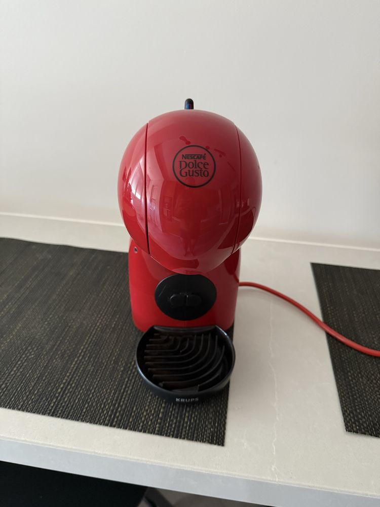 Maquina de Cafe Dolce Gusto - Krups - Como Nova