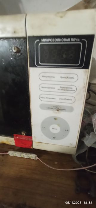 Продам мікрохвильову піч робоча