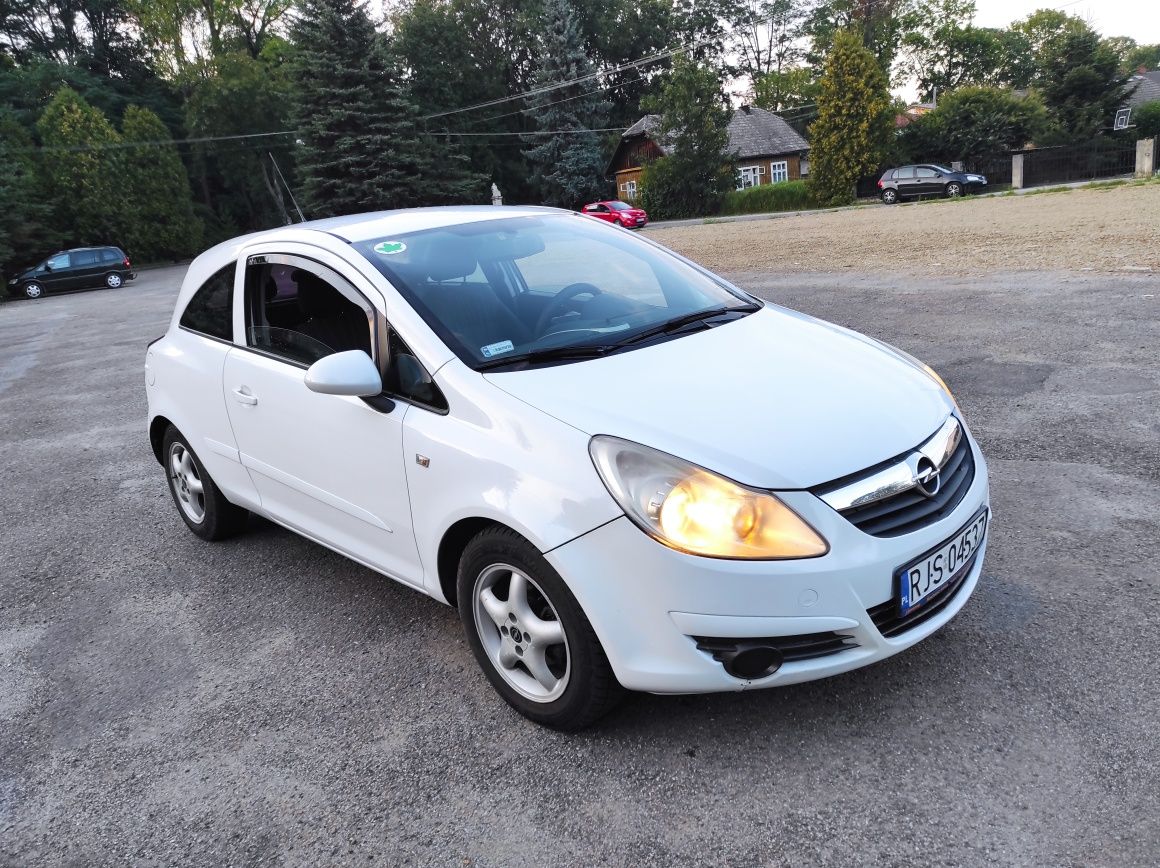 Opel Corsa 1.3 multijet 2008r