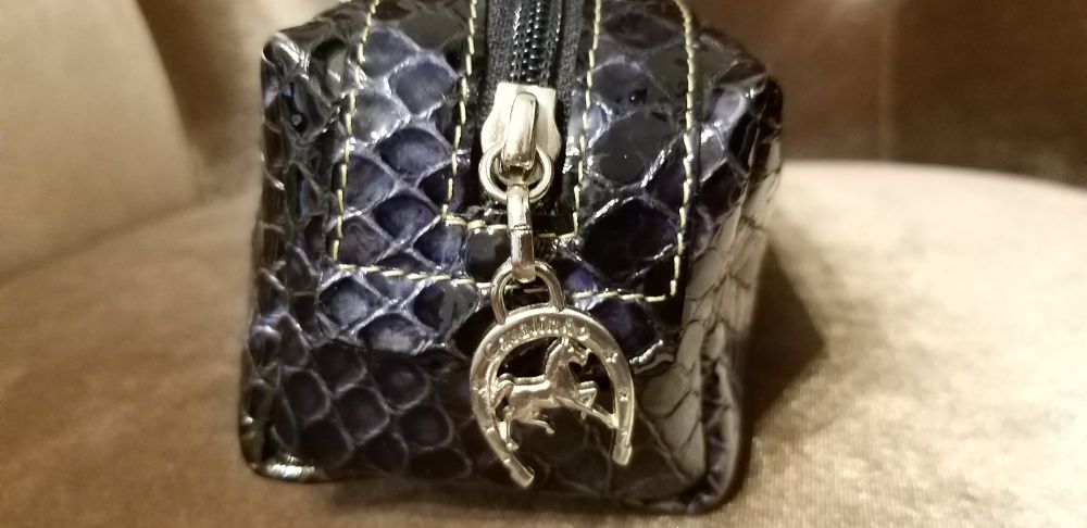 Mala Cavalinho cosmética Azul verniz