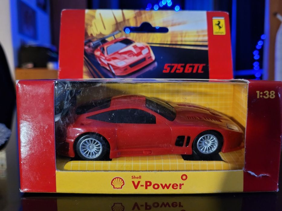 Model Ferrari 575 GTC 1:38 Shell V-Power