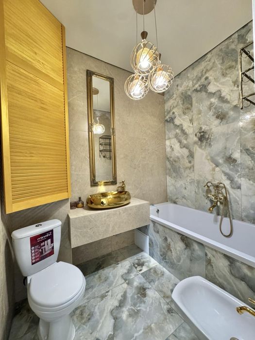 2 кімнатна квартира Центр міста вул Святомиколаівська пл. Визволення