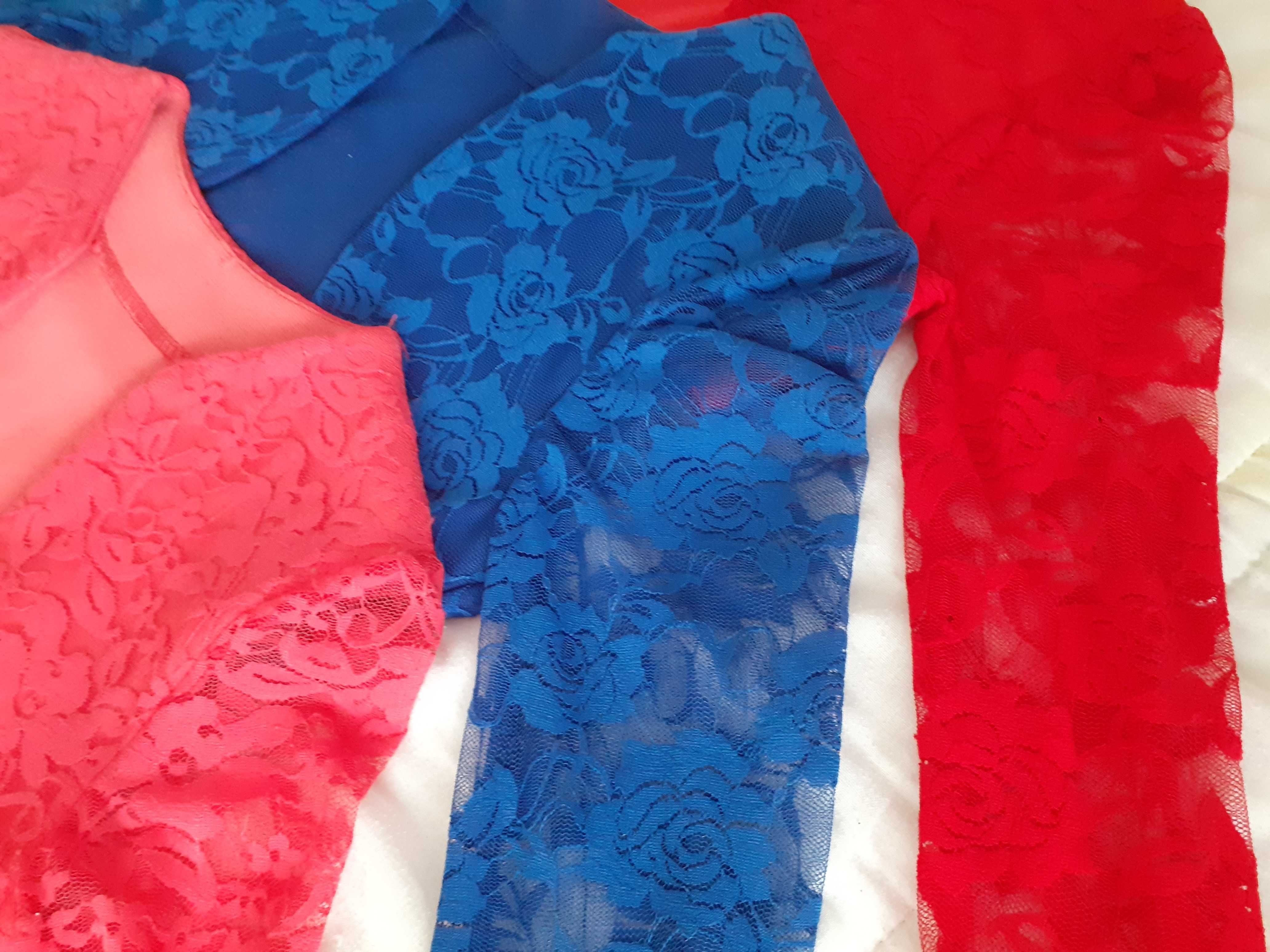 Bolero de renda (azul, vermelho e salmão)