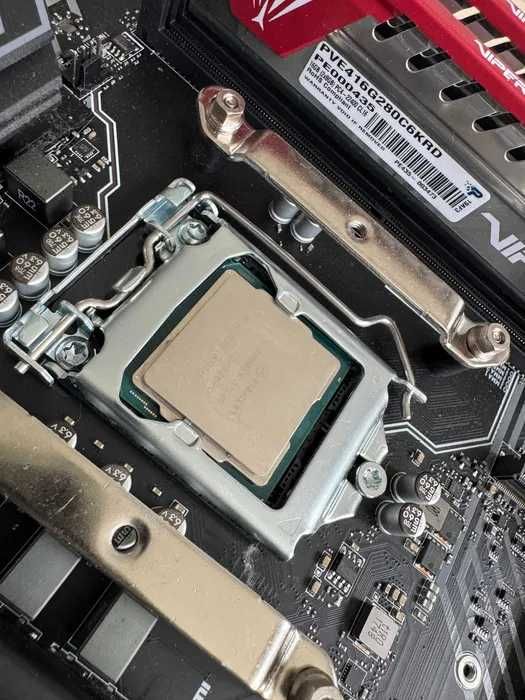 Gigabyte z370 PRO i5 9600k DDR4 16GB chłodzenie zasilacz