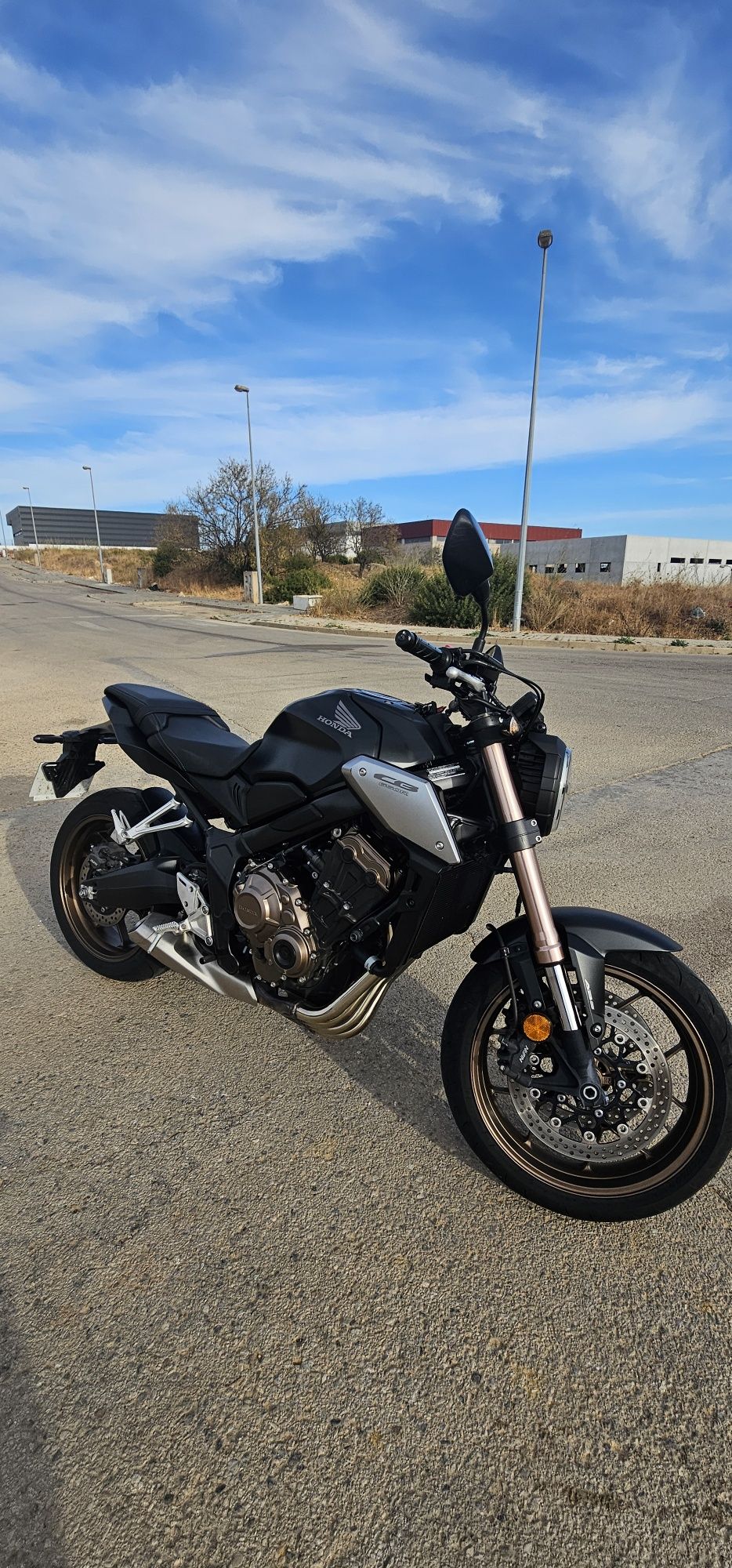 Honda cb650r 2021