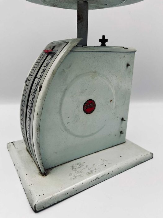 Stara waga kuchenna Gütte