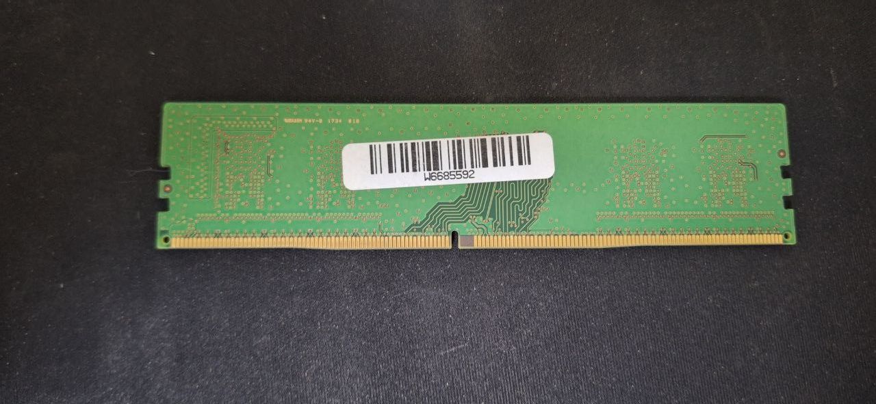 Оперативна пам'ять Samsung DDR4 4gb