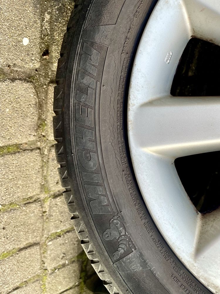 Felgi 16 cali toyota avensis opony lato michelin energy save 205/55/16