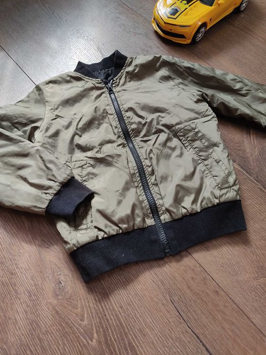 Вітровка бомбер куртка
