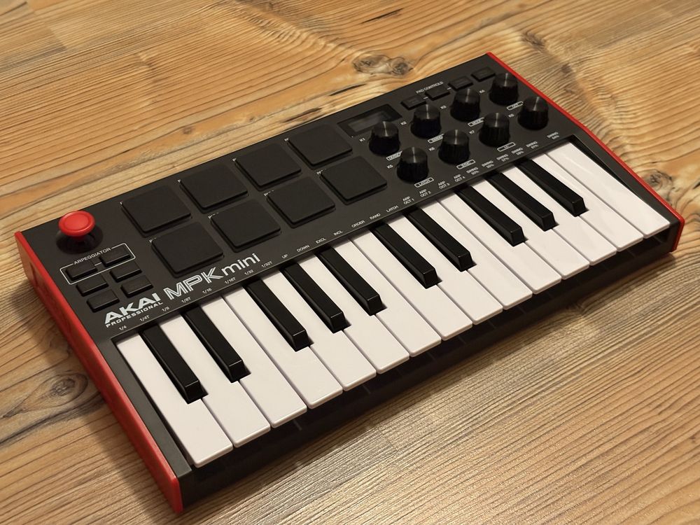 Kontroler MIDI AKAI MPK mini mk3
