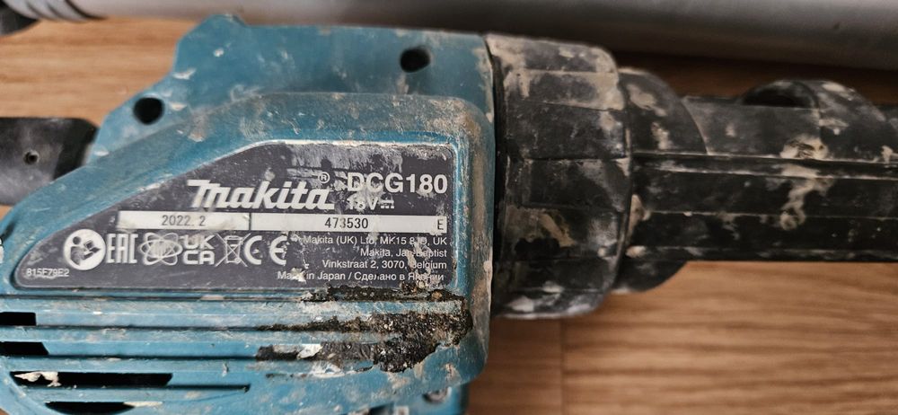 Akumulatorowy wyciskacz do silikonu kleju Makita DCG 180 LXT