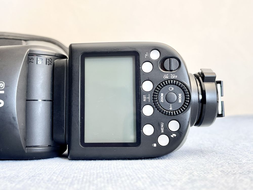 Lampa błyskowa Godox V1 do Sony