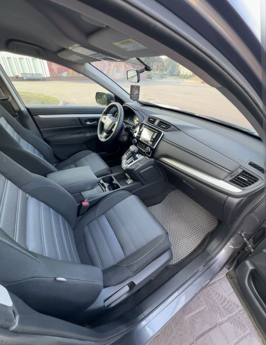 Продам Honda CR-V 2017 2.4 бензин