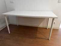 mesa de escritorio branca