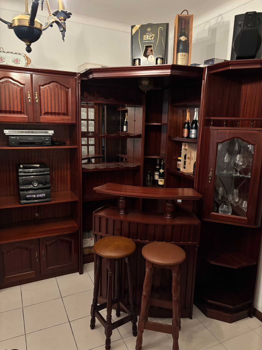 Estante por módulos + Bar