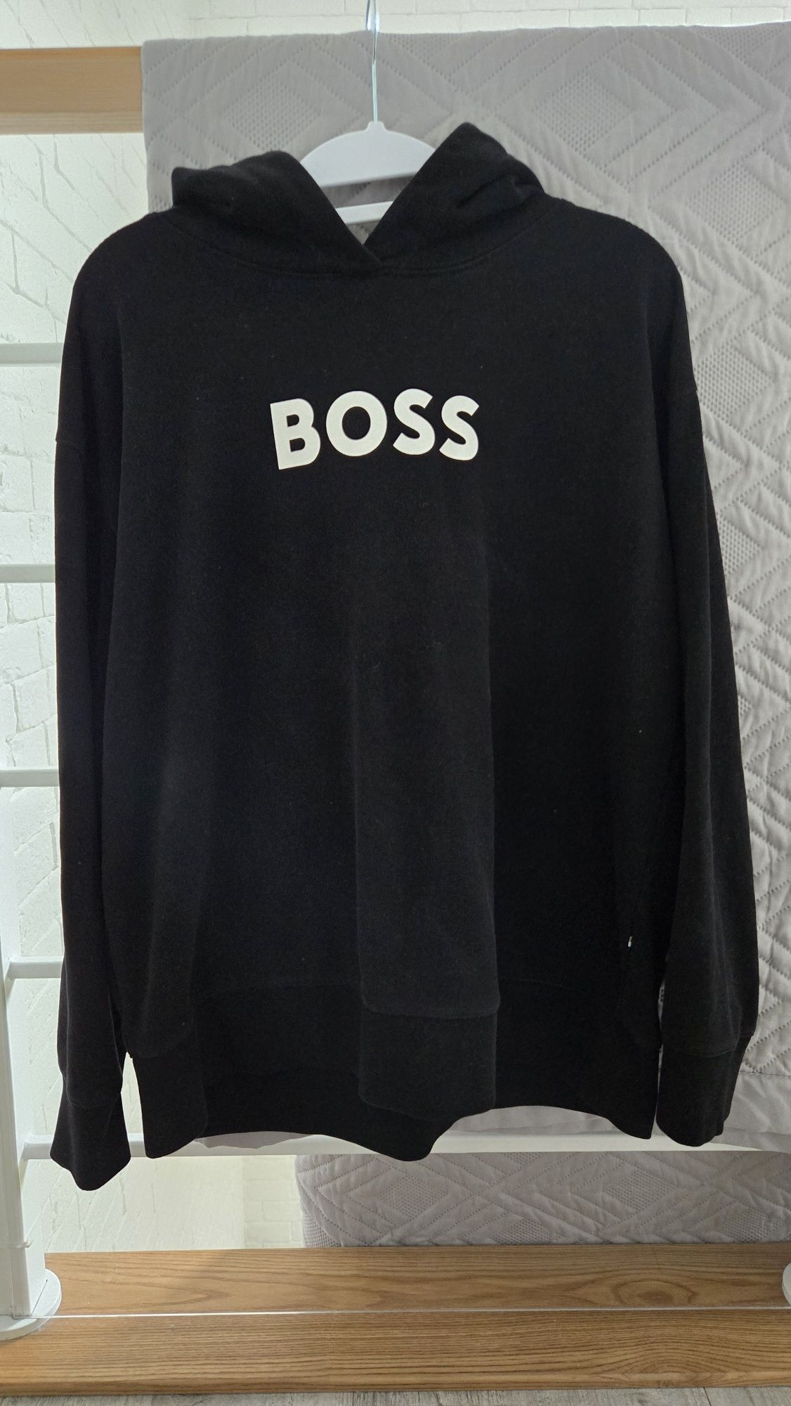 Czarna bluza z kapturem Hugo Boss L