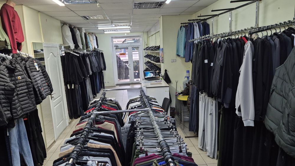 Аренда Базарна 20  торг (анголенко)