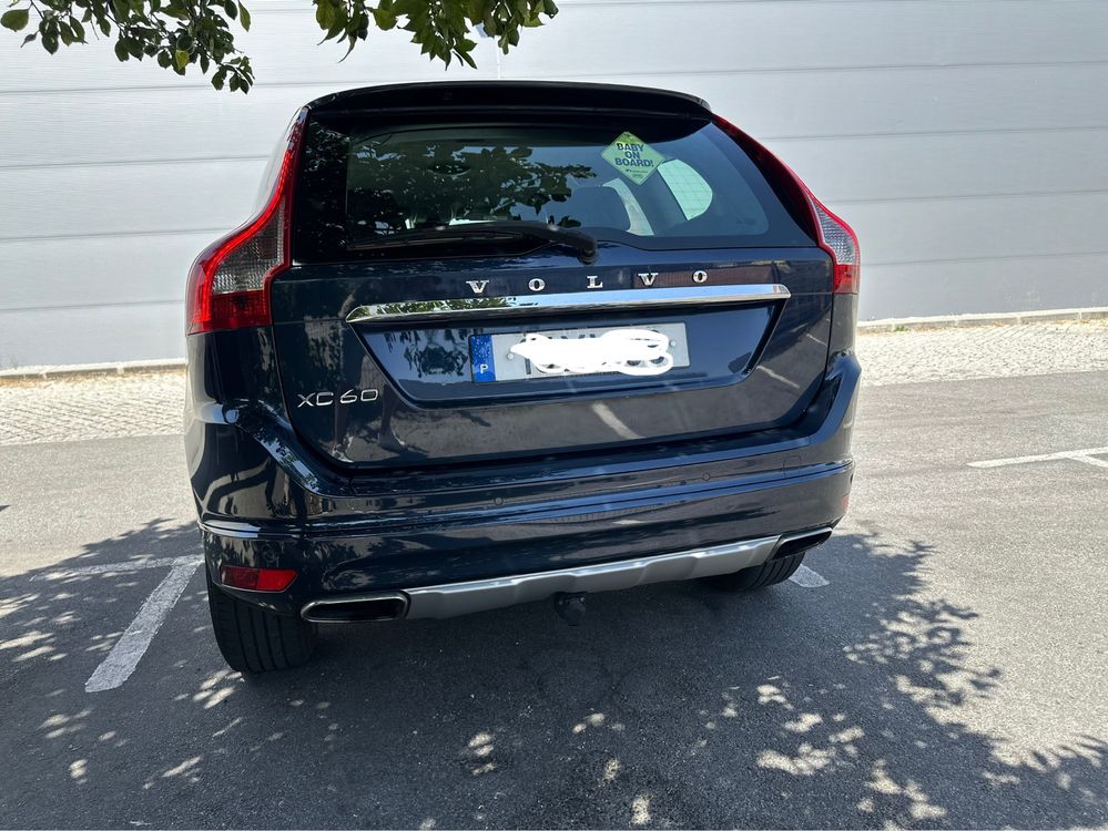 Volvo XC60 2.0 D4 KINETIC Ano 2014