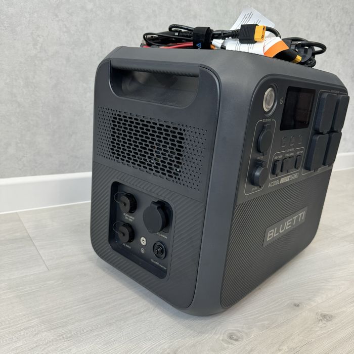 Зарядна станція bluetti AC200l