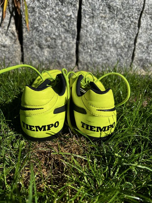 Korki Nike Tempo rozmiar 37.5