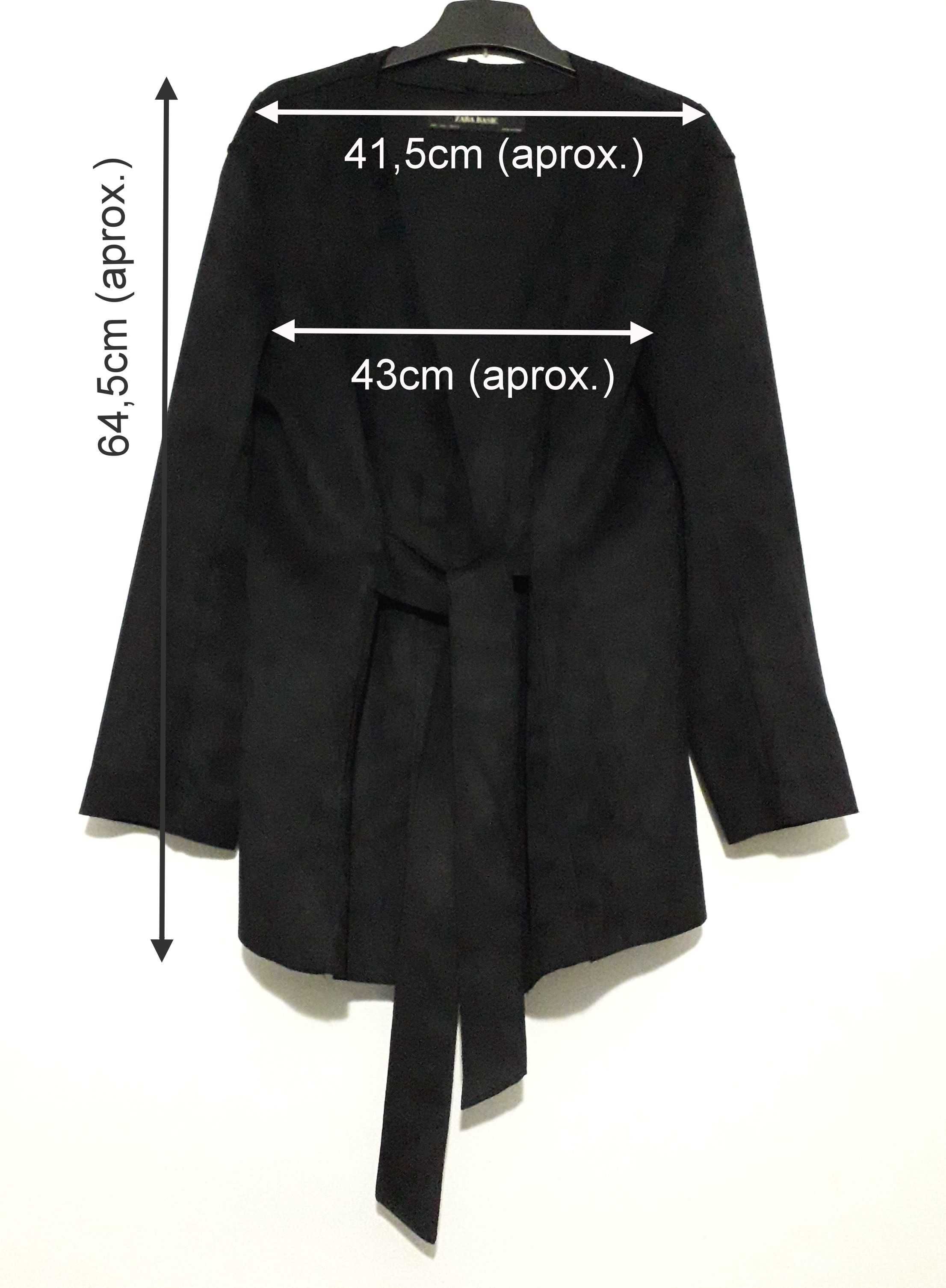 Casaco preto com cinto efeito suede da Zara T: L