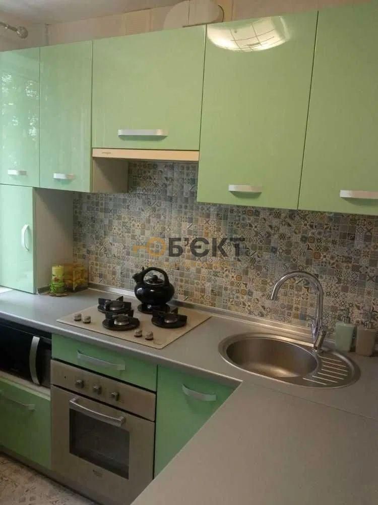 Продам 2 ком квартиру в 6 минутах езды от метро . Салтовка