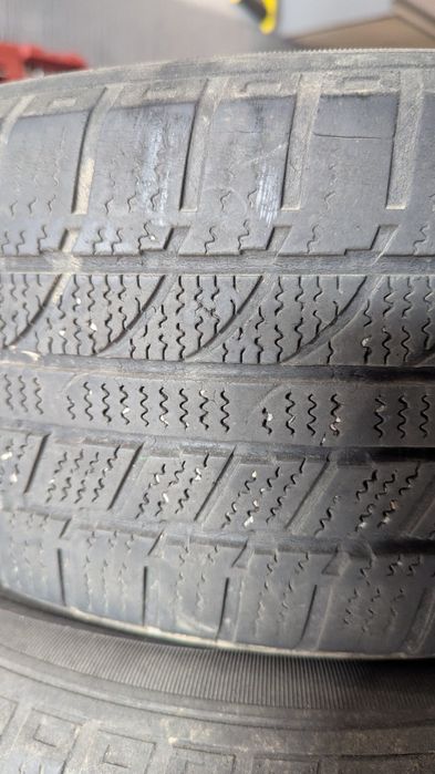 Резина R 16 195/55/16 пара - зима , пара - всесезонка