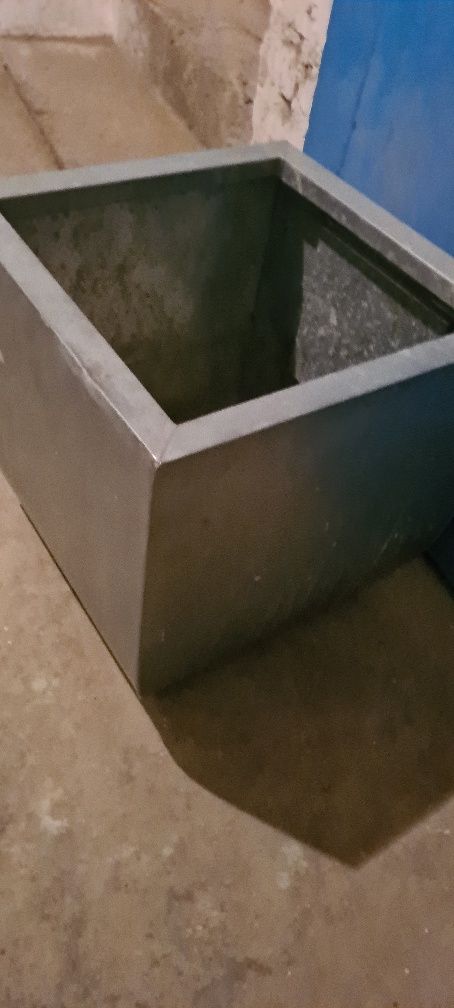 Donica ocynkowana , osłonka,  ozdobna, balkon, taras, ogród