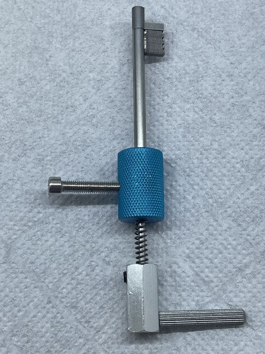 Інструмент для відкриття замків дискових,перфо,сувальдних,англійських