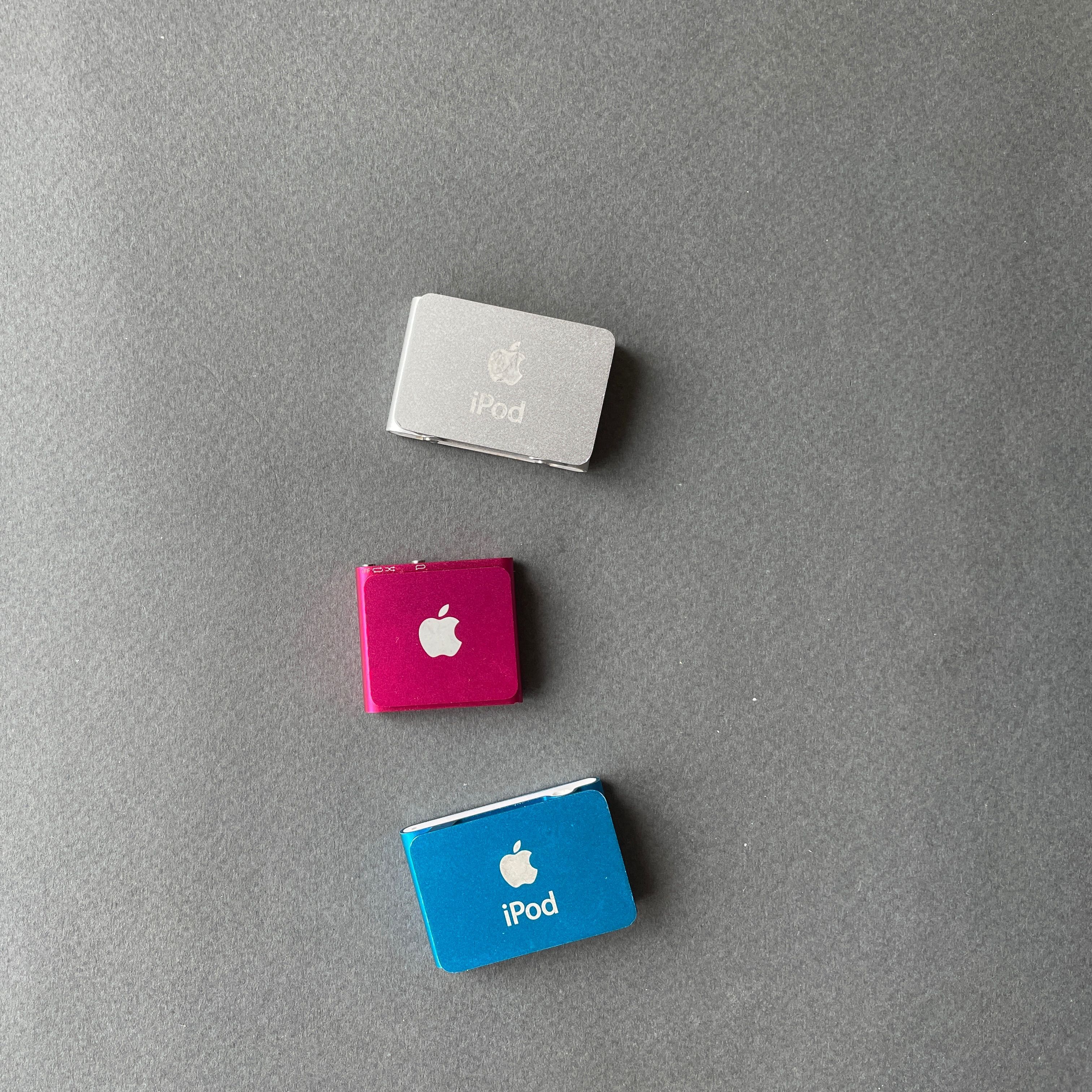 Apple iPod Shuffle 4 і 2 ген. 3шт оригінал Apple робочі