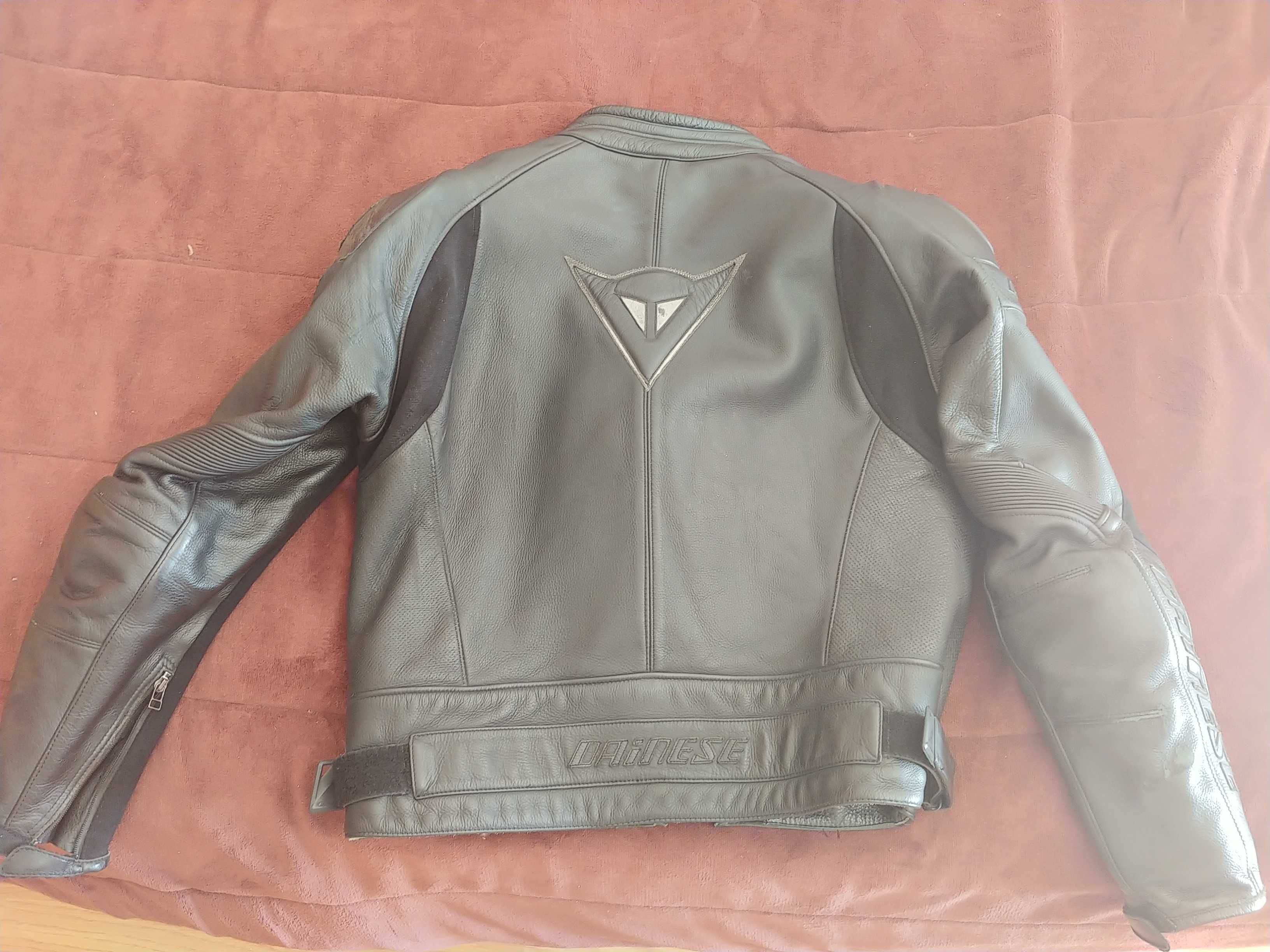 Casaco cabedal motard Dainese preto