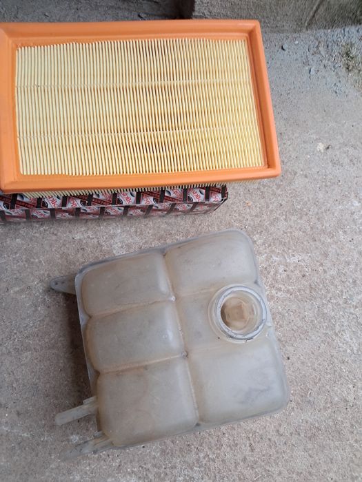 Peças da FORD C MAX.