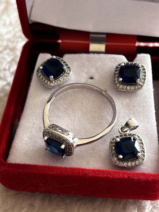 Zestaw bizuterii srebrnej