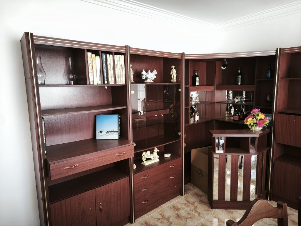 Móvel de sala com Bar