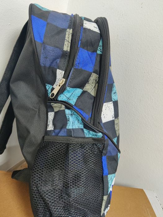 Рюкзак в різних кольорах