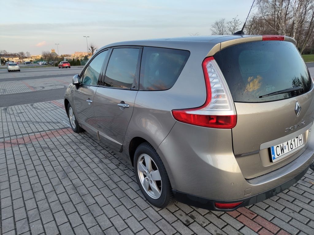 Renault Grand Scenic 7-osobowy