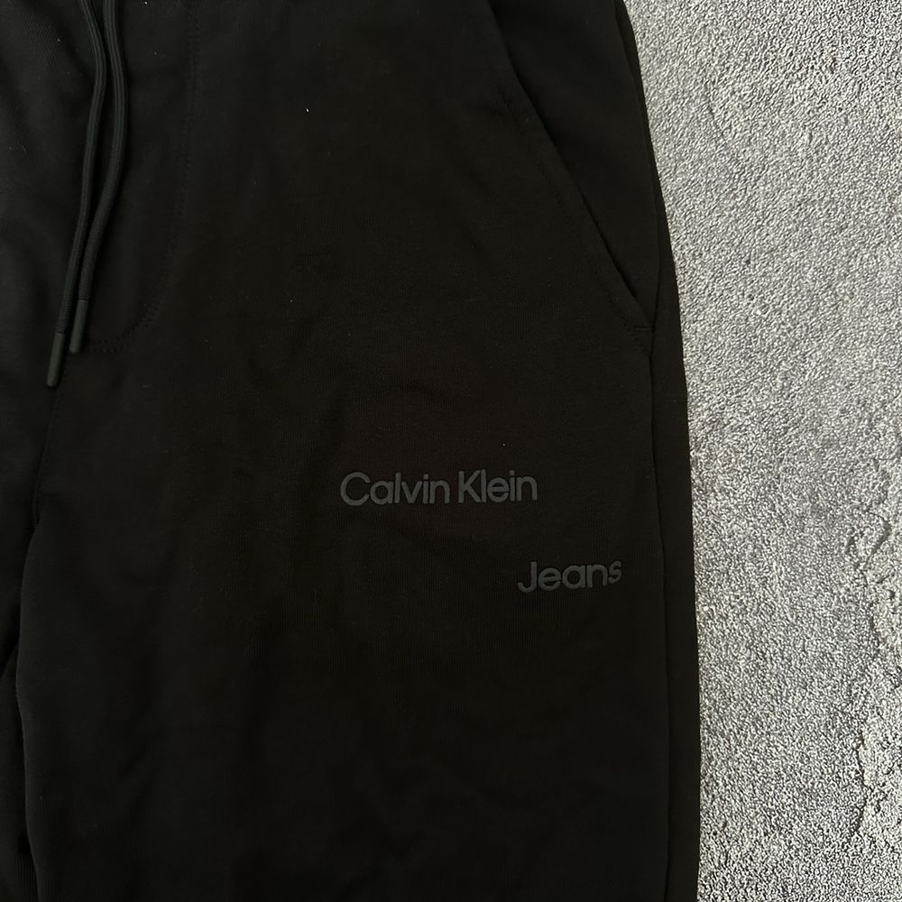 Спортивки  Calvin Klein Jeans