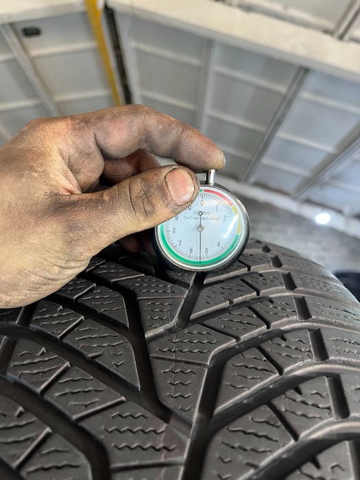 GS986 Зимові шини 245/45r18 Yokohama BluEarthWinter V905  комплект р18