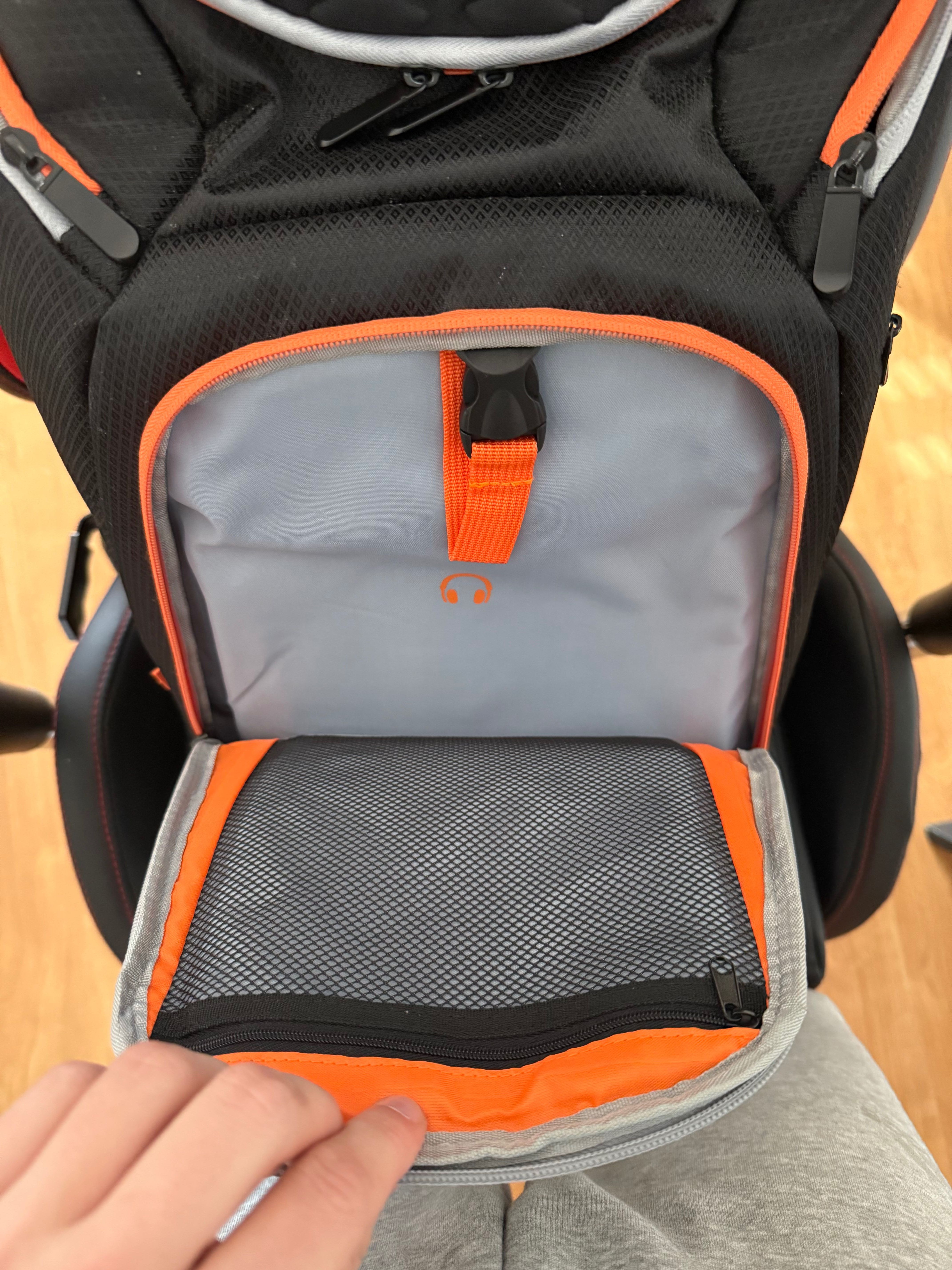 Mochila STEELSERIES Gaming (Universal - 17'' - Preto) COMO NOVA!!