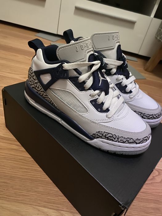 Jordan Spizike Low