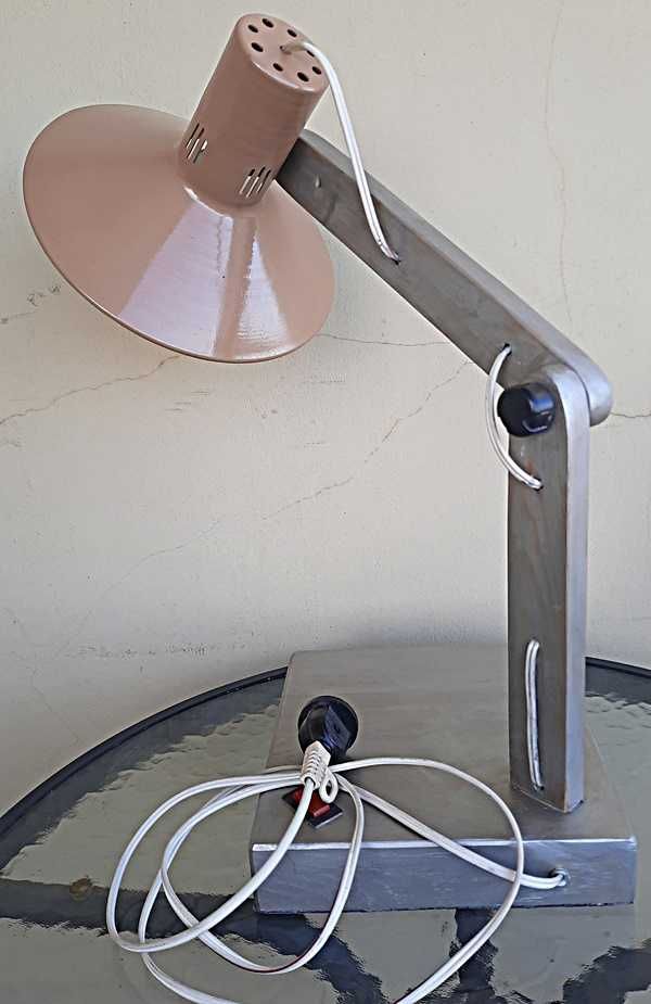 Lampa na biurko projekt " autorski "
