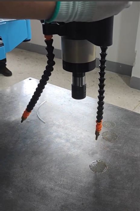 Різьбонарізний маніпулятор електричний М3-М16 з маслосистемою станок