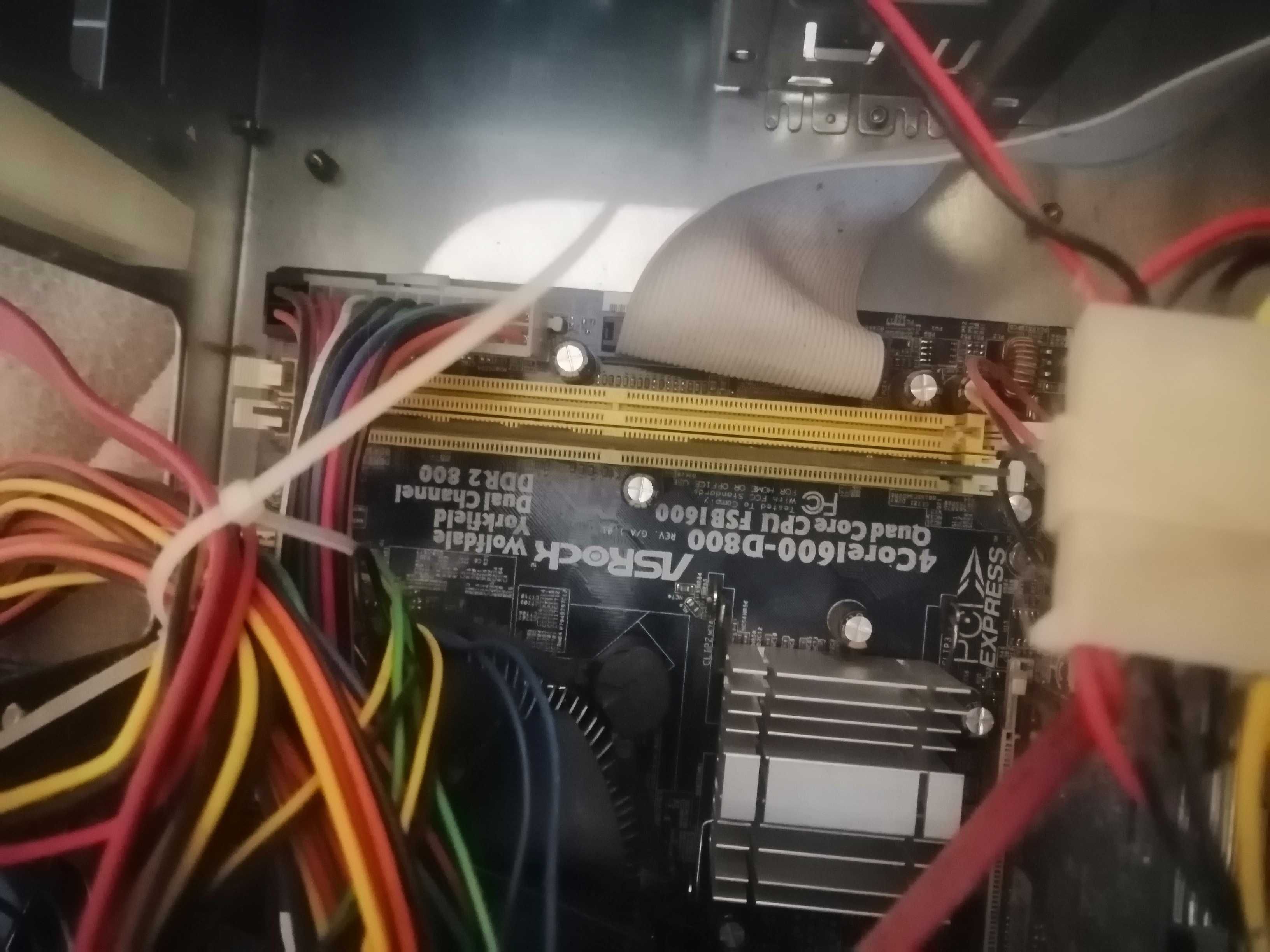 komputer stacjonarny fujitsu siemens