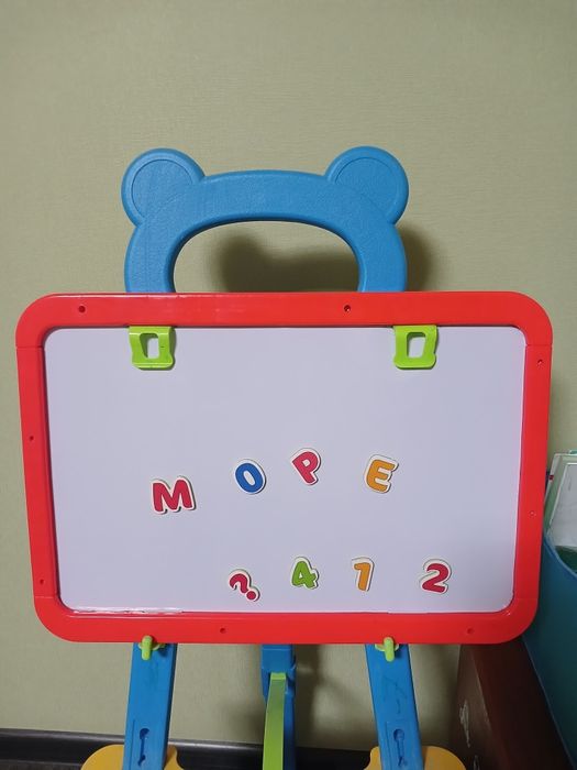 Продам магнітну дошку двохсторонню