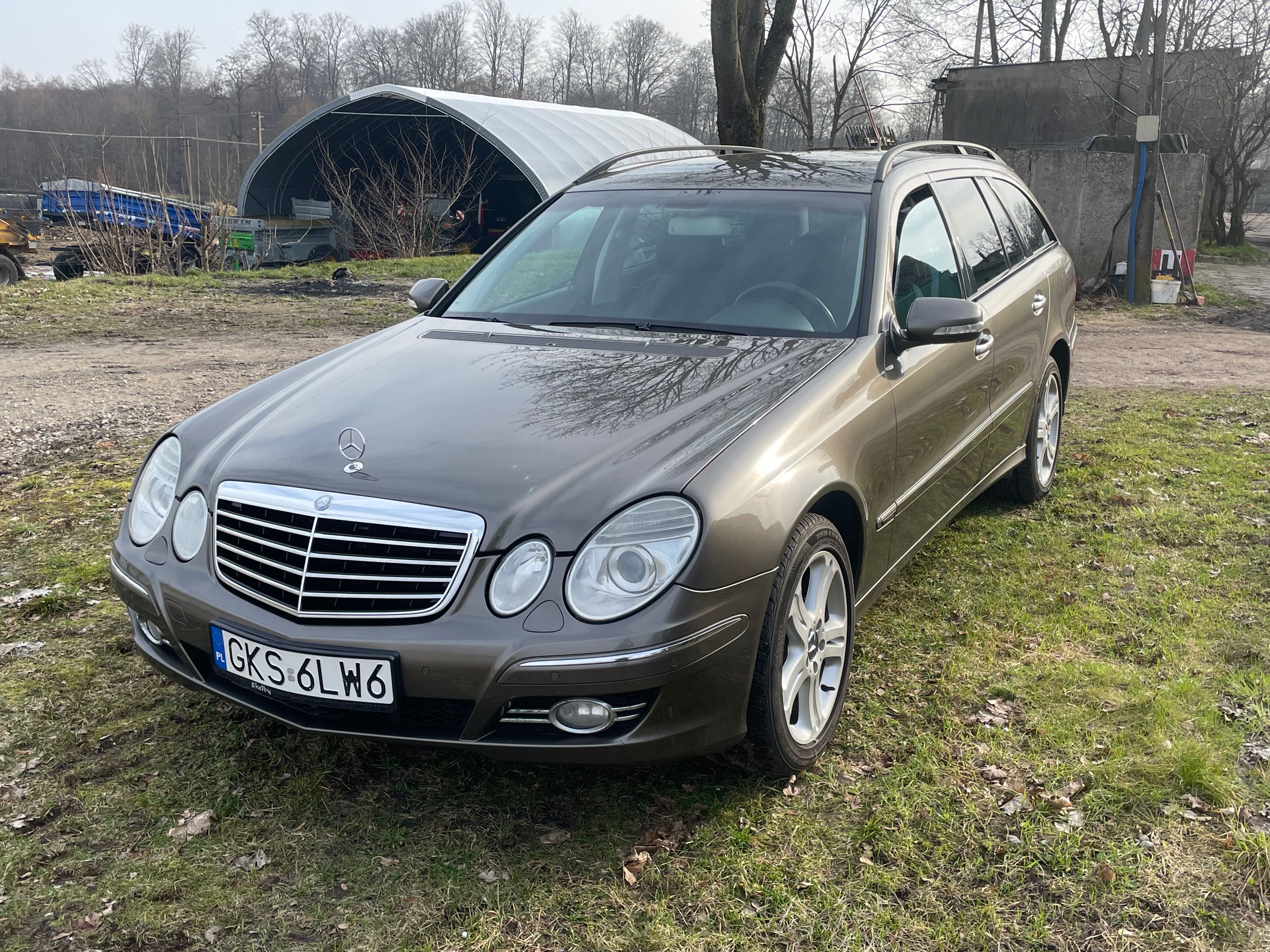 Mercedes-Benz  W211  4 MATIC