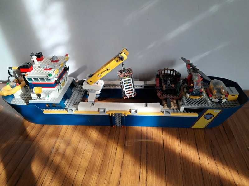Lego statek badaczy oceanu 60266