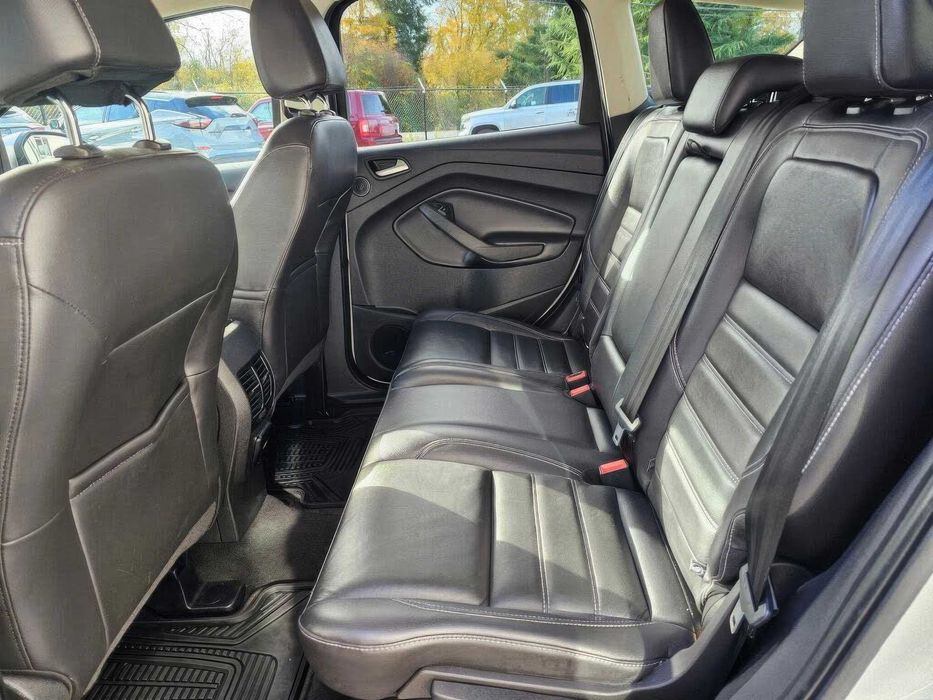 Ford Escape Titanium      2017