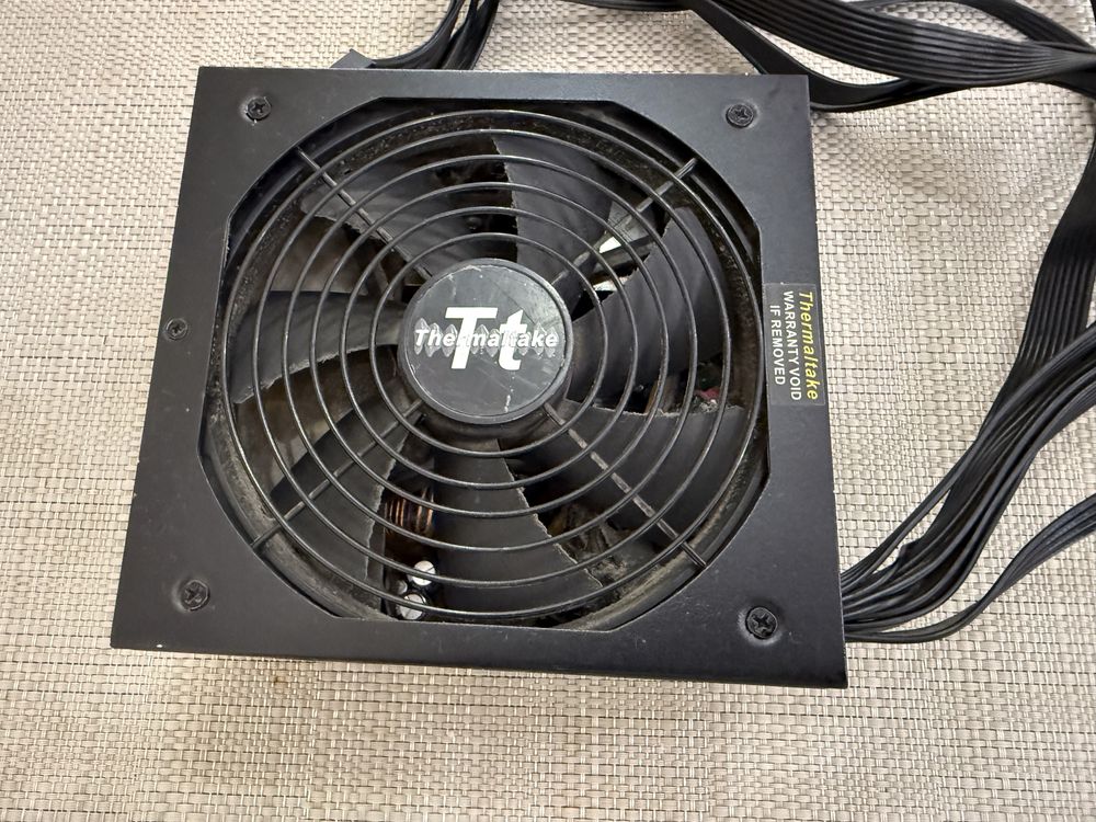 Блок живлення Thermaltake Madrid 850W б/в