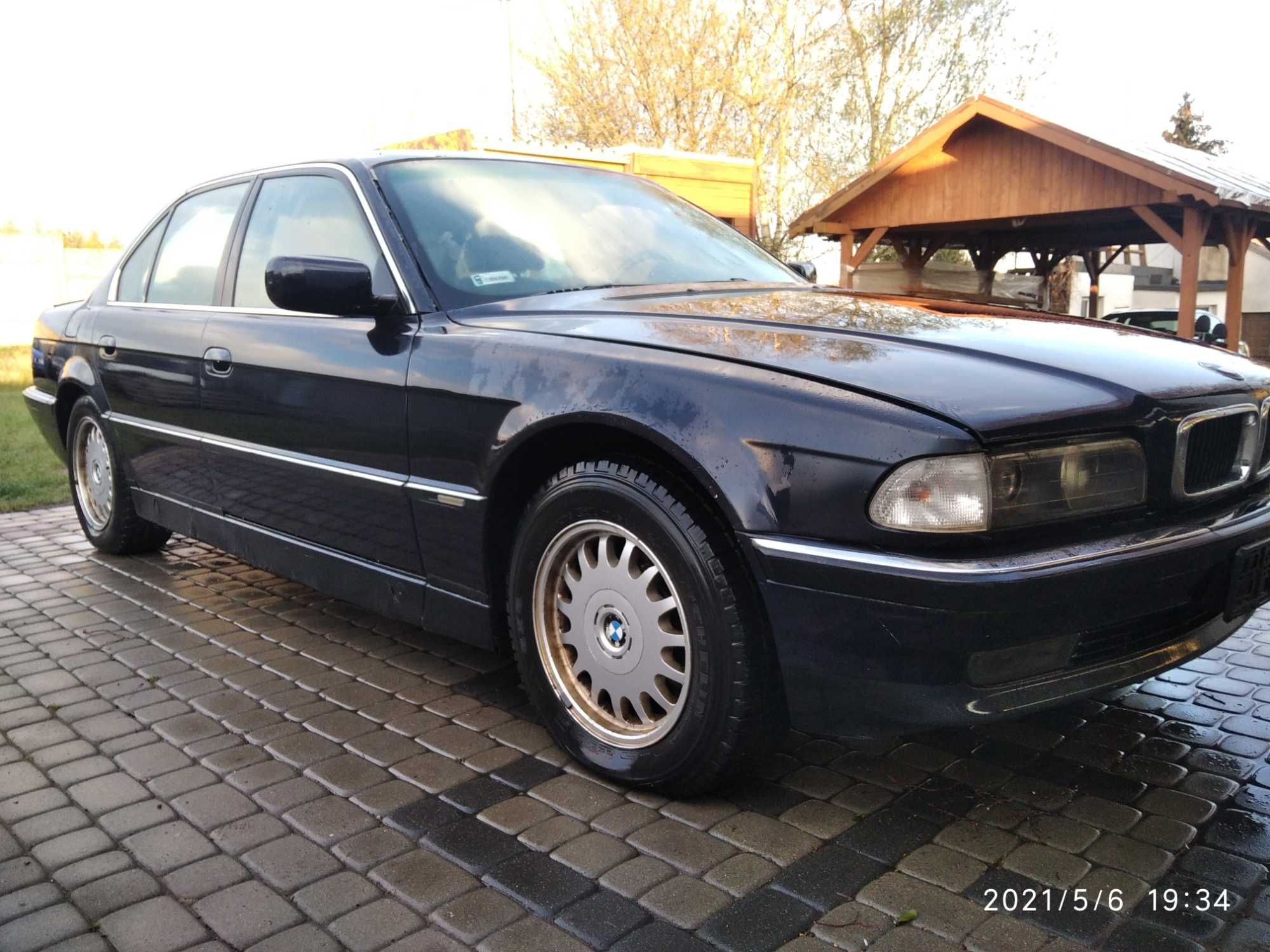 Boczek Boczki drzwi BMW e38 skora czarna