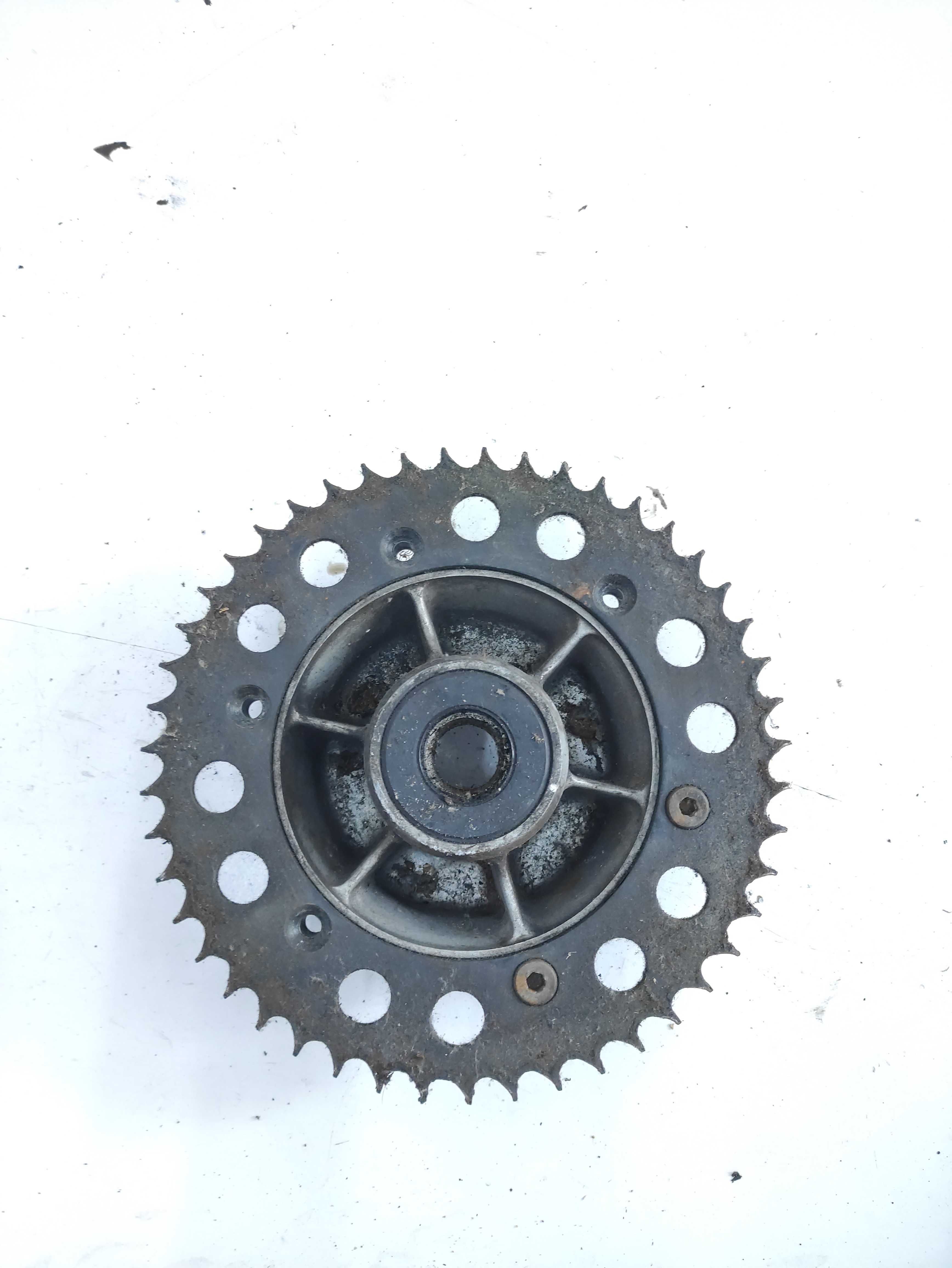 Suzuki Dr 800 Big Zabierak koła zębatka tylna części